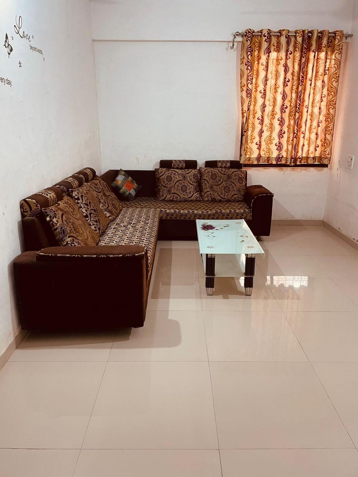 Namaste Nirvana Appartments Daman Exterior foto